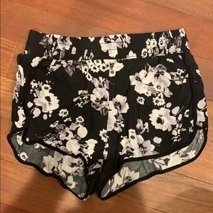 Parachute shorts from Garage